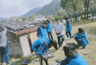 尤溪镇中学阅读区
