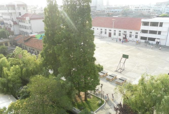 高邮市赞化学校阅读区