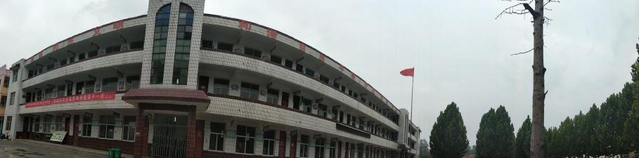 江都市郭村中学阅读区