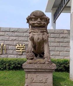 江都市邵伯镇中学阅读区