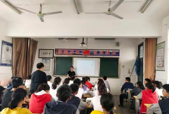 江都市浦头中学阅读区