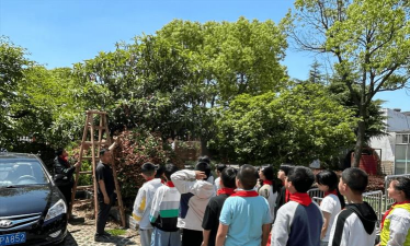 江都市昌松中学阅读区