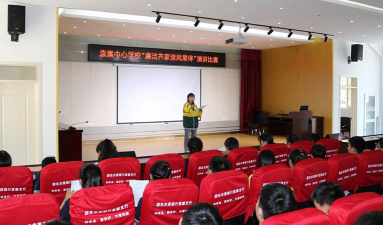 阜阳市颖东区袁寨镇中心学校阅读区