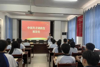 临泉县鹏飞学校阅读区