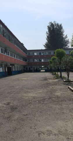 临泉县韦寨镇于庙初级中学阅读区