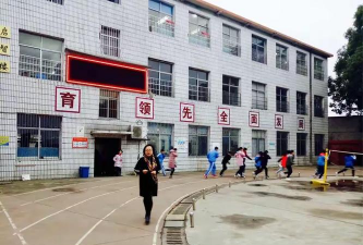 临泉县张营乡古城私立中学阅读区