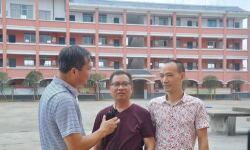 袁州区彬江中学阅读区