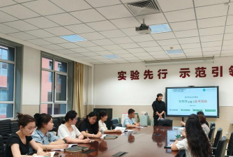 岗前初中阅读区