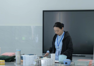 浦沅实验学校