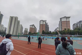 武汉市光谷第二初级中学
