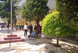 苏合初级中学