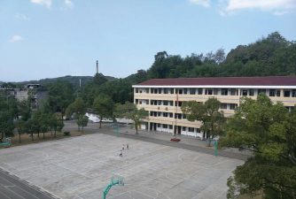 怀化白云中等职业学校