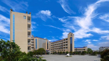 内江市东兴区东方科技职业学校