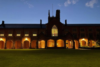 贝尔法斯特女王大学