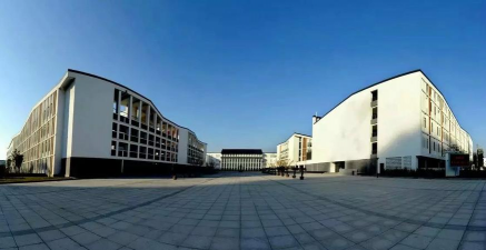 江都市吴堡中学