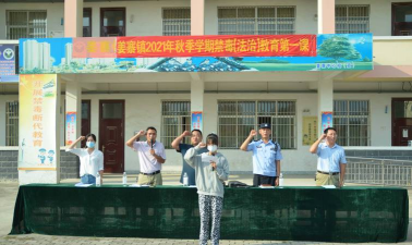 临泉县姜寨中心学校