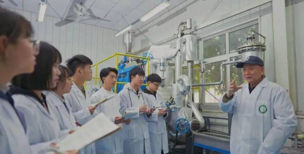 成都纺织高等专科学校