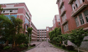 岳阳市第十五中学