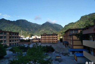 靖远县兴隆乡兴隆中学