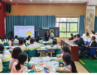 普定幼儿师范职业技术学校