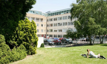 贝德福特大学