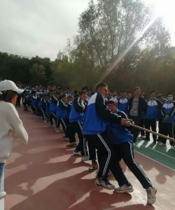 格尔木市第七中学