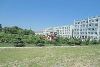 绥滨县第四中学
