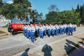 灵马镇第二初级中学
