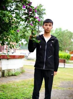 上林县白圩中学