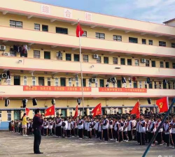 广西南宁市横县六景镇民族初级中学