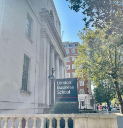 英国骨伤学院