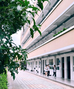 江阴市周西中学