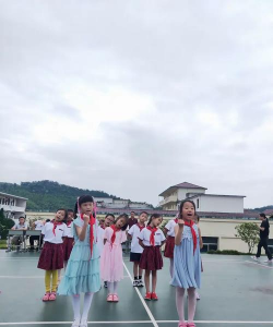 澡下学校
