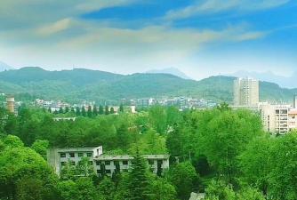 黔南民族职业技术学院中专部