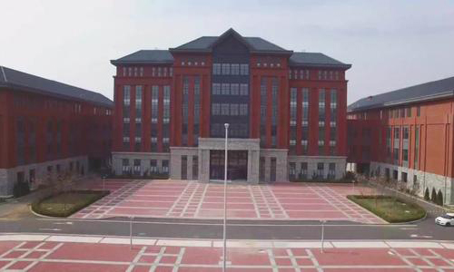 大连市电子学校