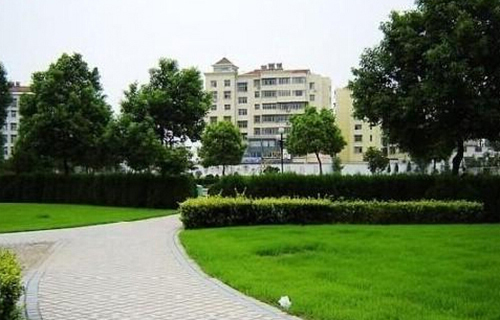 丽江地区英才学校