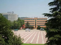 福建龙岩财经学校